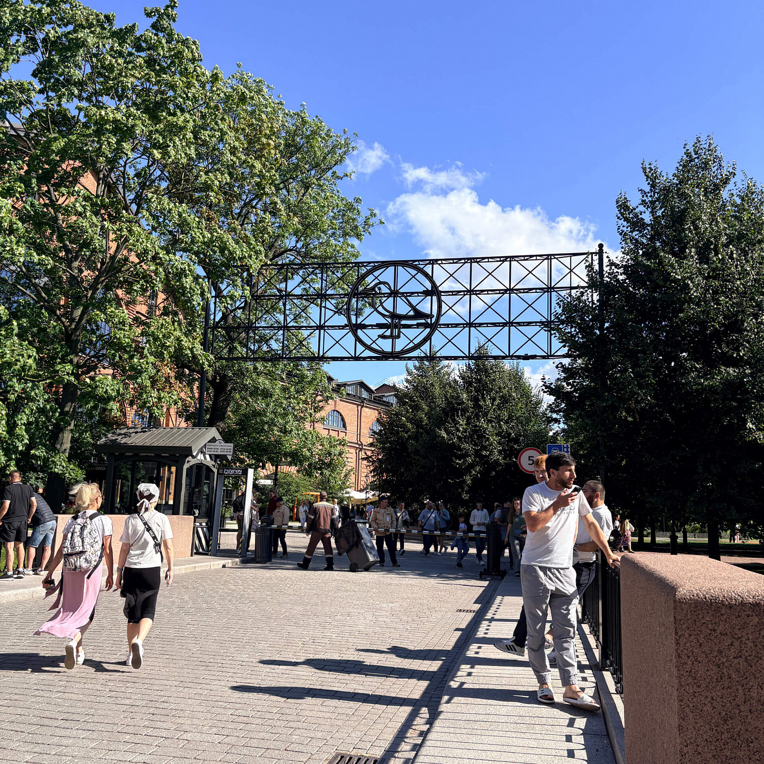Люки ТСК для Новой Голландии